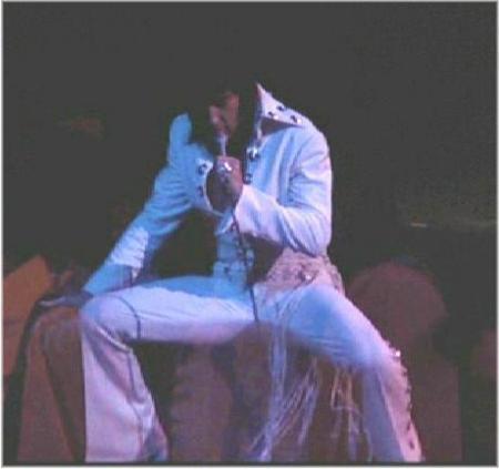 elvis quand il chante